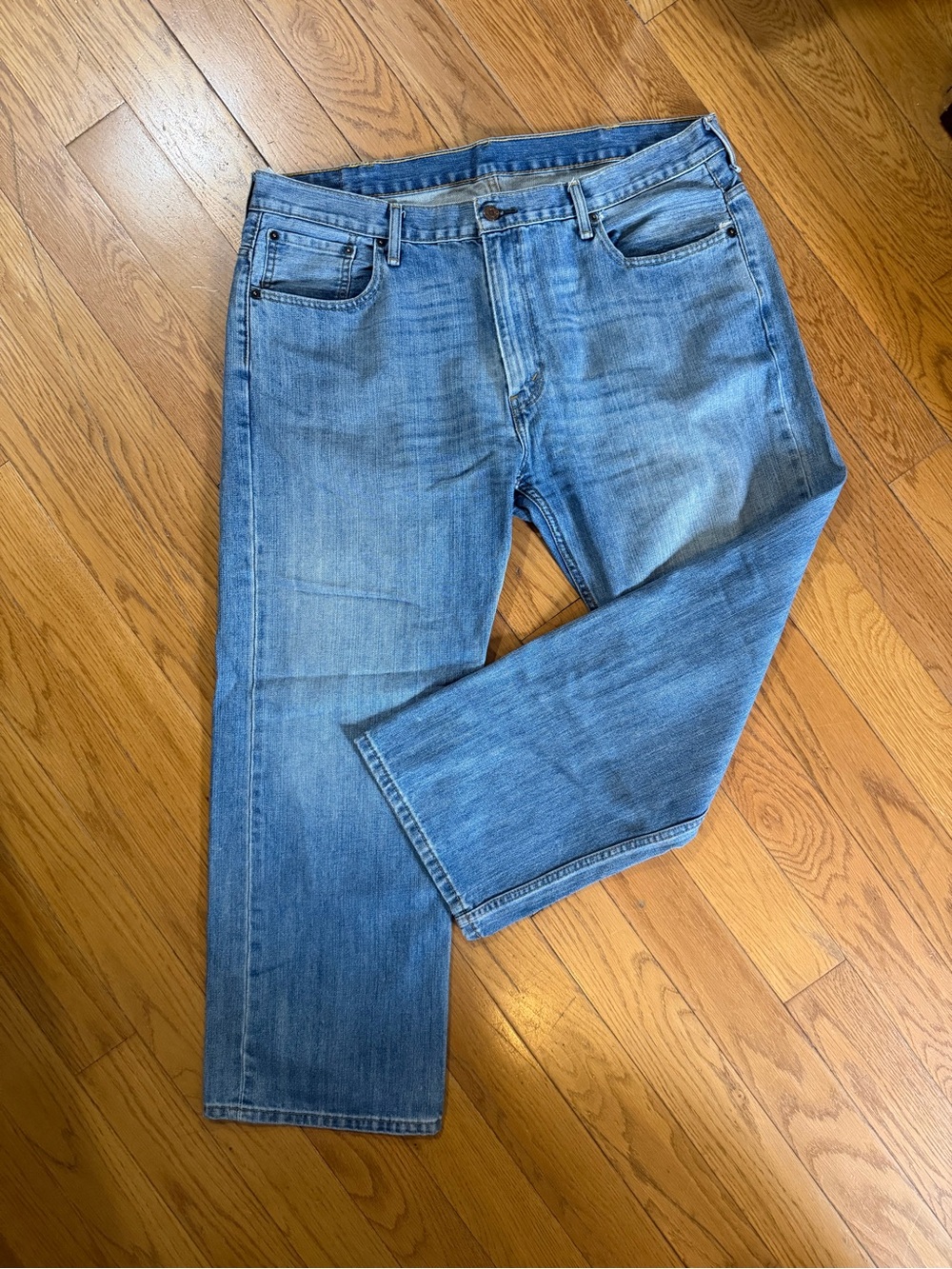 Levi's 569 Relaxed Straight Fit Jeans
